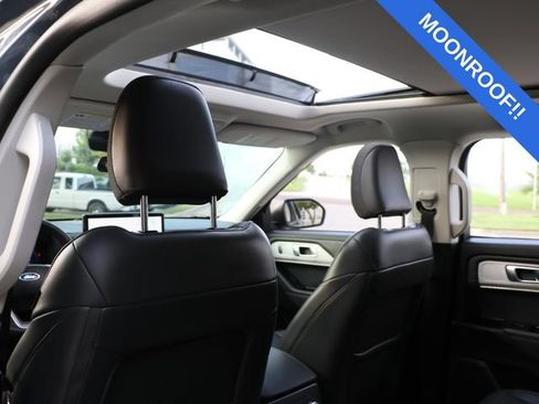 Used 2025 Ford Explorer Active w/ Active Comfort Package AWD/4WD image 16