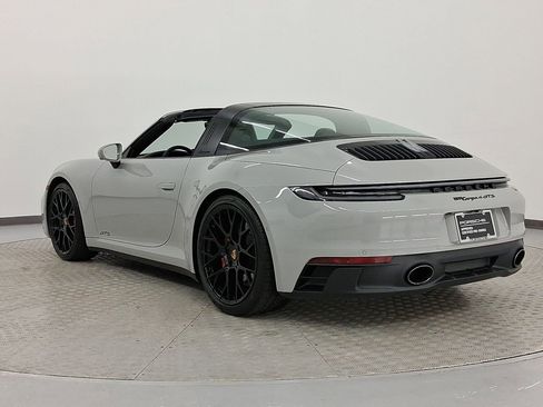 Used 2022 Porsche 911 Targa 4 GTS image 3