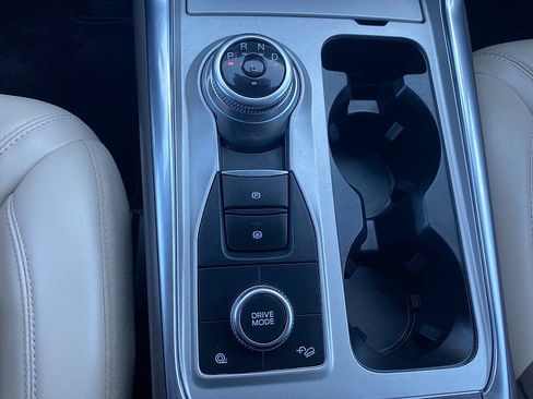 Used 2023 Ford Explorer Platinum w/ Technology Package AWD/4WD image 56