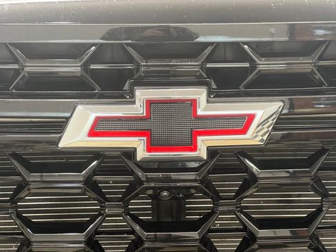 Used 2024 Chevrolet Silverado 2500 ZR2 w/ ZR2 Bison Edition image 51