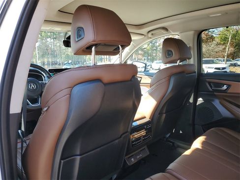 Certified 2024 Acura MDX SH-AWD w/ Technology Package image 13