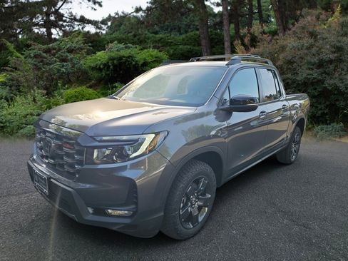 New 2026 Honda Ridgeline TrailSport image 3