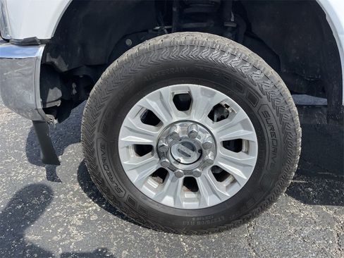 Used 2022 Ford F250 XLT image 10