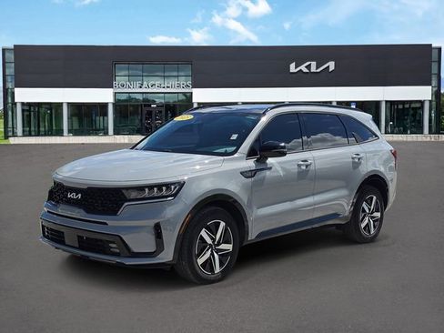 Used 2023 Kia Sorento EX w/ Panoramic Sunroof Package FWD image 2