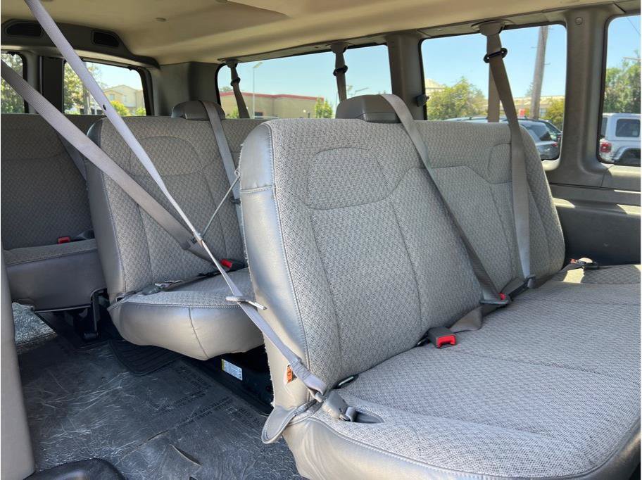 Used 2024 Chevrolet Express 3500 LT w/ LT Preferred Equipment Group RWD image 10