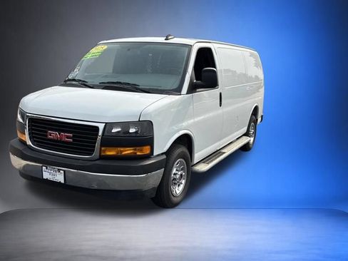 Used 2025 GMC Savana 2500 w/ Driver Convenience Package RWD image 5