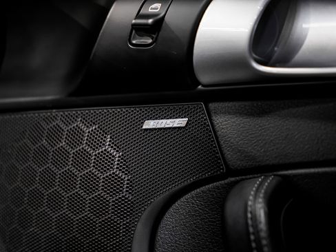 Used 2009 Porsche 911 Carrera S image 17