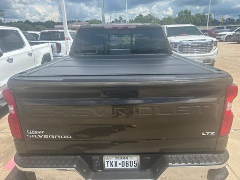 Used 2023 Chevrolet Silverado 1500 LTZ w/ LTZ Premium Texas Edition RWD image 11