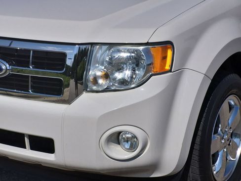 Used 2011 Ford Escape XLT w/ 202A Rapid Spec Order Code FWD image 11