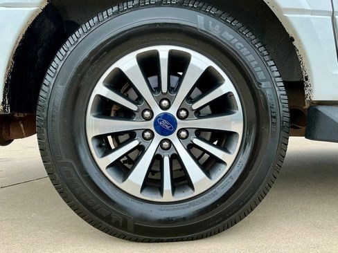 Used 2017 Ford Expedition EL XLT w/ Equipment Group 201A AWD/4WD image 21