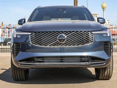 New 2026 Volvo XC90 T8 Plus w/ Protection Package Premier