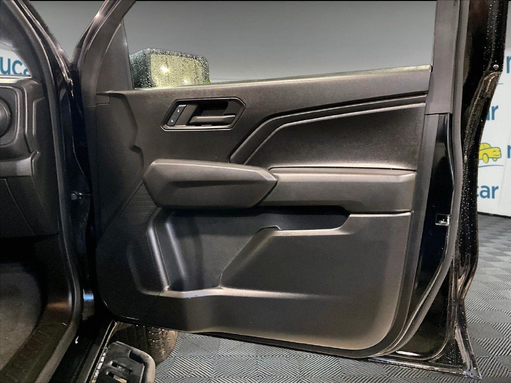 Used 2024 Chevrolet Colorado Trail Boss w/ Technology Package AWD/4WD image 12