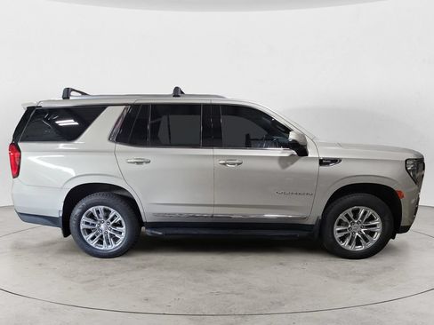 Used 2021 GMC Yukon SLT w/ SLT Premium Package AWD/4WD image 6