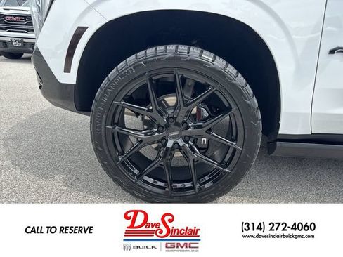 New 2026 GMC Yukon AT4 Ultimate AWD/4WD image 10