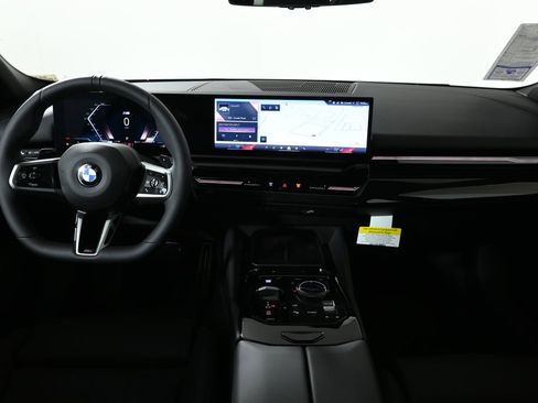 New 2026 BMW 530i xDrive w/ M Sport Package AWD/4WD image 17