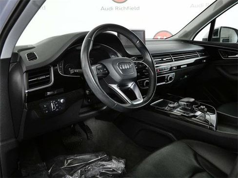 Used 2017 Audi Q7 3.0T Prestige w/ Prestige Package image 16