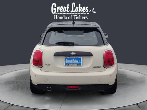 Used 2020 MINI Cooper 4-Door Hardtop FWD image 4