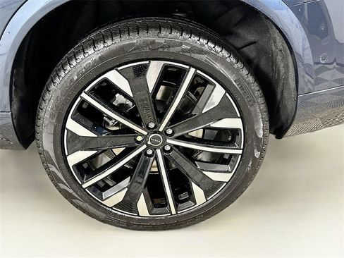 Used 2026 Volvo XC90 B6 Plus w/ Protection Package Premier image 24