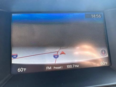 Used 2020 Nissan Pathfinder SL AWD/4WD image 15