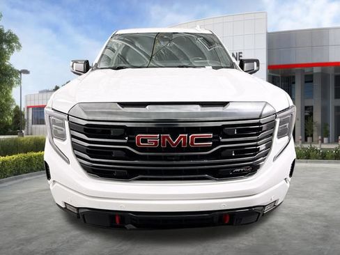 Used 2022 GMC Sierra 1500 AT4 w/ AT4 Premium Package AWD/4WD image 2