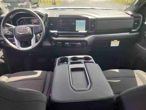 Used 2026 GMC Sierra 1500 Elevation AWD/4WD image 12