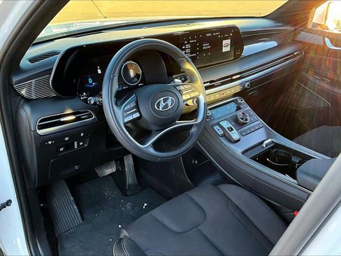 Used 2025 Hyundai Palisade Calligraphy image 13