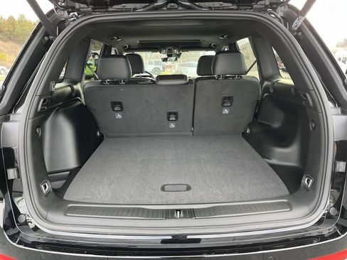 New 2025 Jeep Grand Cherokee 4WD image 19