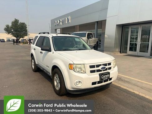 Used 2011 Ford Escape 4WD Hybrid image 2