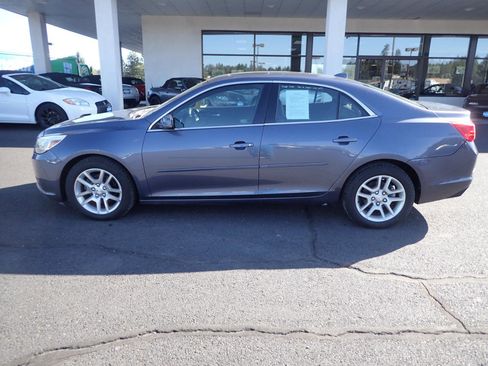 Used 2014 Chevrolet Malibu LT FWD image 2