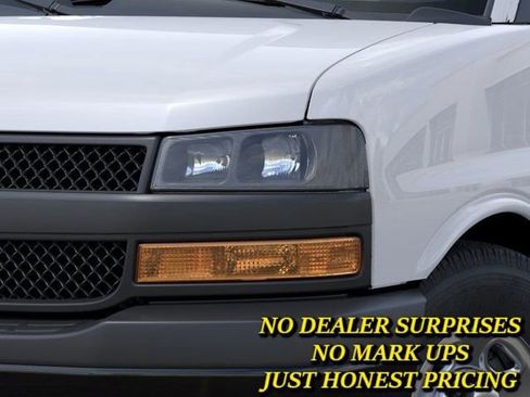 New 2026 Chevrolet Express 2500 w/ Driver Convenience Package image 10