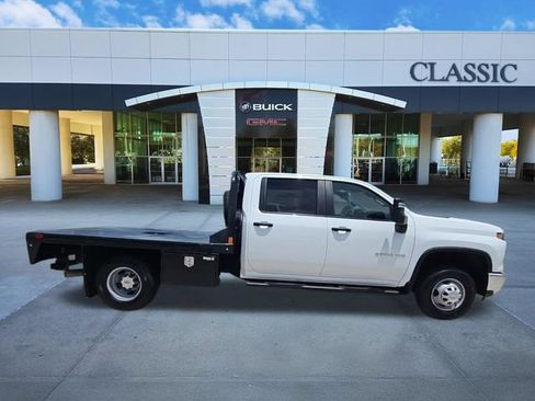 Used 2025 Chevrolet Silverado 3500 W/T w/ WT Convenience Package AWD/4WD image 2