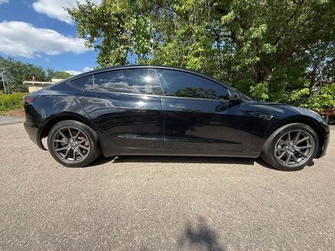 Used 2019 Tesla Model 3 Mid Range RWD image 5