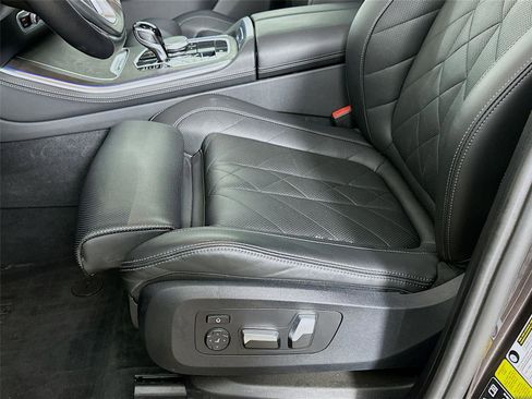Certified 2023 BMW X5 xDrive40i w/ Premium Package image 19