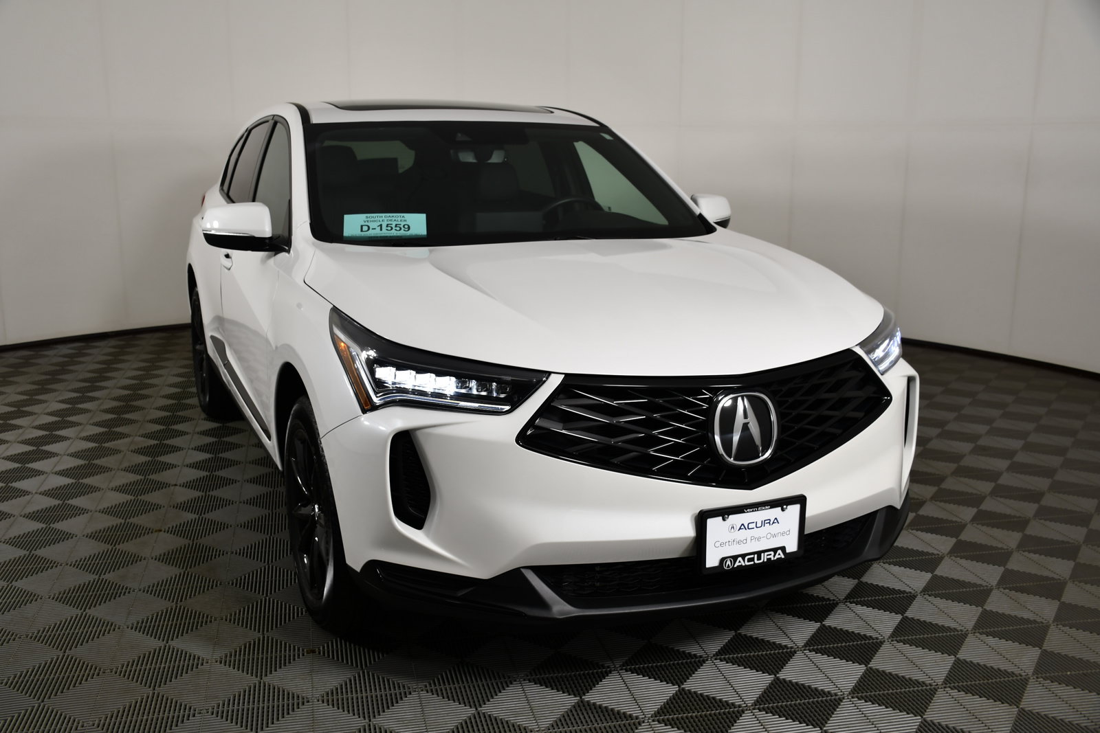 Used 2025 Acura RDX SH-AWD image 3