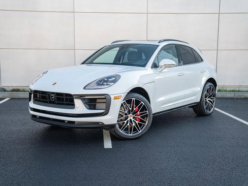 New 2026 Porsche Macan S image 1