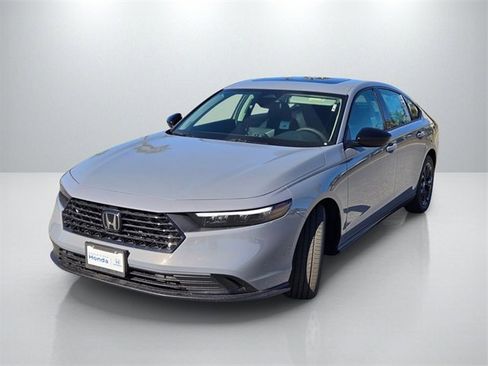 New 2025 Honda Accord SE image 8