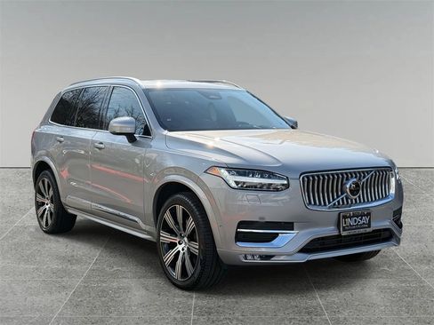 Used 2023 Volvo XC90 B6 Ultimate w/ Protection Package Premier image 9