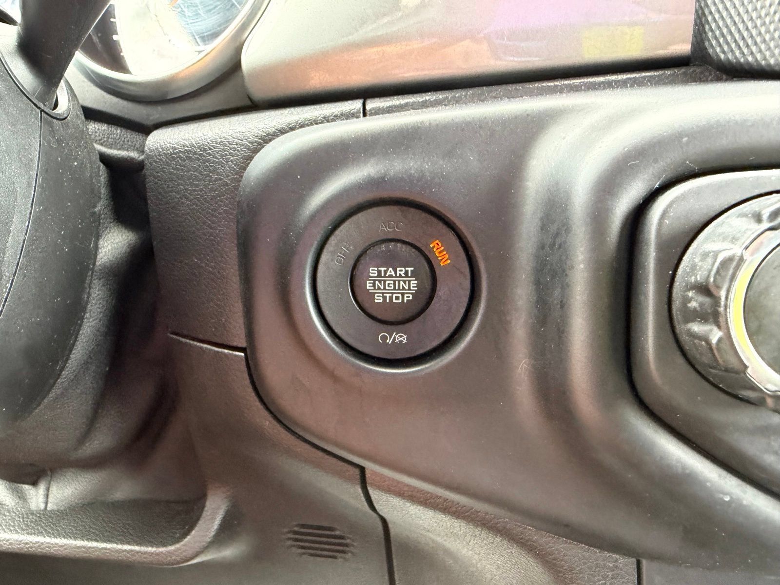 Used 2021 Jeep Wrangler Unlimited Sahara AWD/4WD image 22