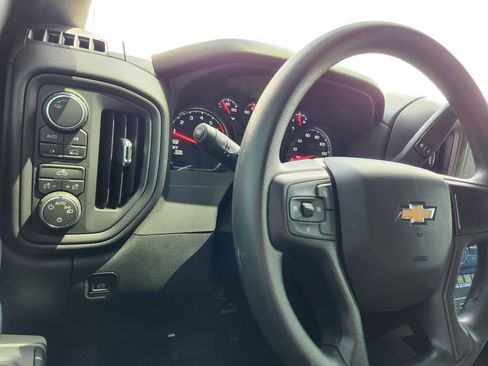 Used 2026 Chevrolet Silverado 1500 Custom w/ LPO, Dark Essentials Package AWD/4WD image 24