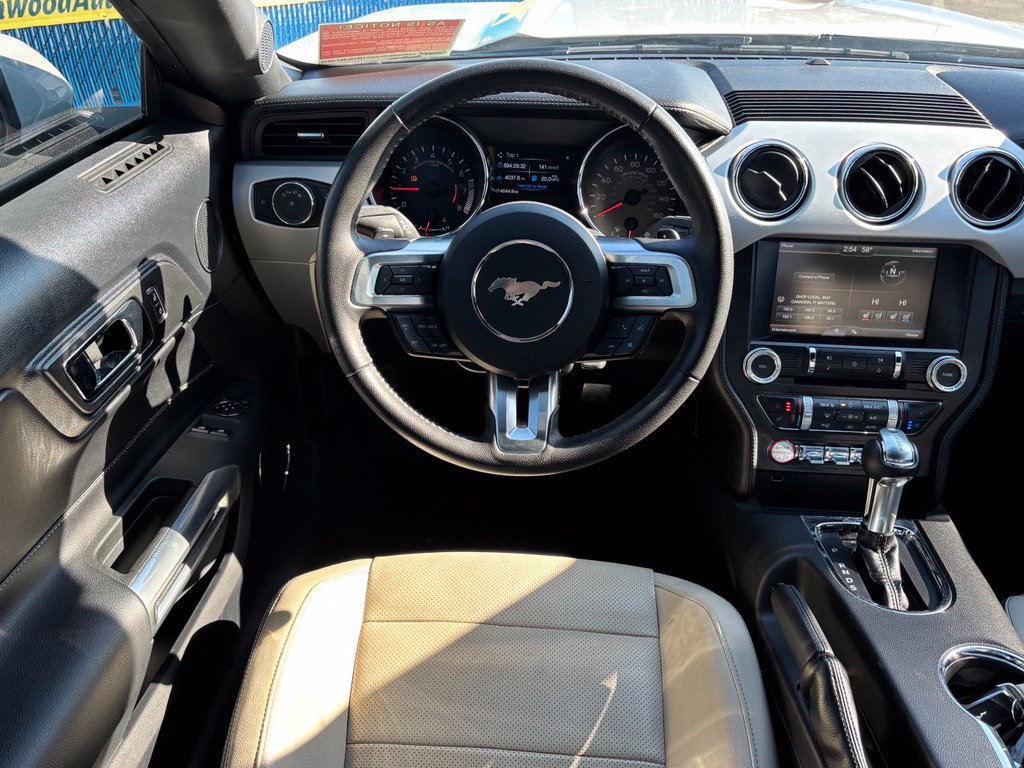 Used 2015 Ford Mustang Premium RWD image 17