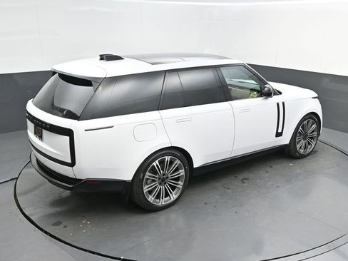 New 2026 Land Rover Range Rover SE AWD/4WD image 30