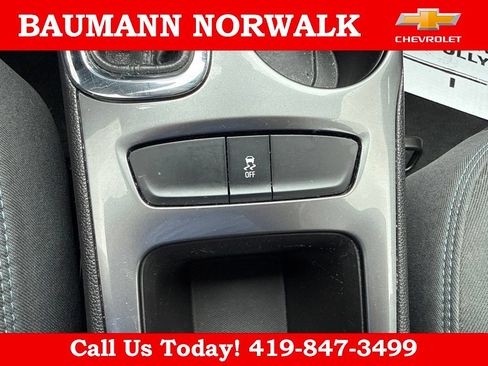 Used 2017 Chevrolet Cruze LT w/ Convenience Package FWD image 28