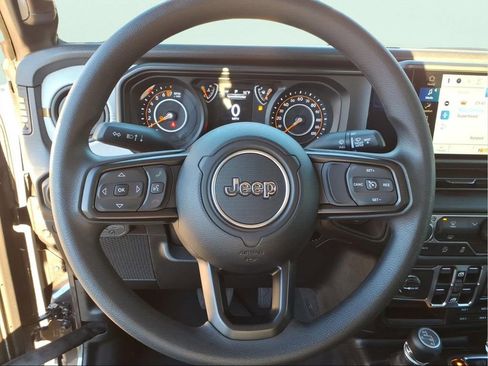 New 2026 Jeep Gladiator Sport AWD/4WD image 16