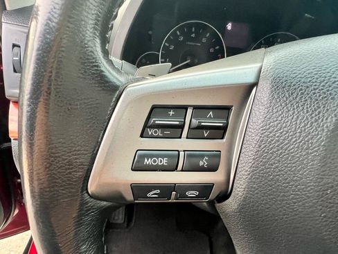 Used 2012 Subaru Outback 2.5i Limited AWD/4WD image 10