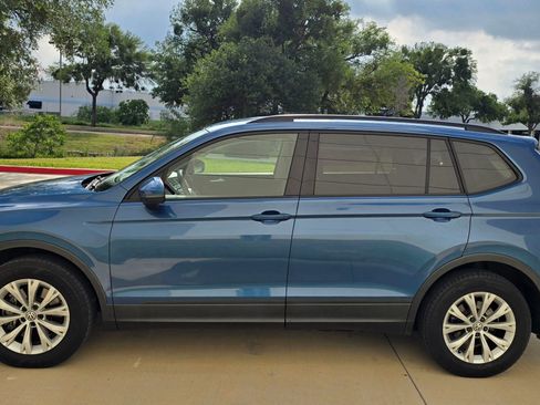 Used 2019 Volkswagen Tiguan S FWD image 9