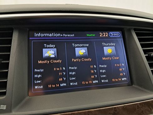 Used 2017 INFINITI QX80 4WD w/ Driver Assistance Package image 19