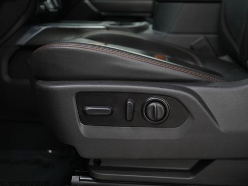 Used 2021 GMC Sierra 1500 AT4 w/ AT4 Preferred Package AWD/4WD image 22