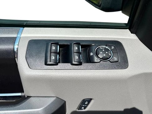 Used 2018 Ford F150 XLT AWD/4WD image 21