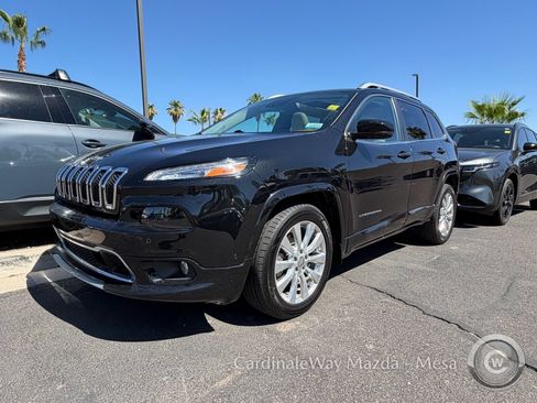 Used 2016 Jeep Cherokee Overland w/ Technology Group FWD image 5