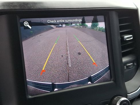 Used 2020 RAM 1500 Big Horn AWD/4WD image 17